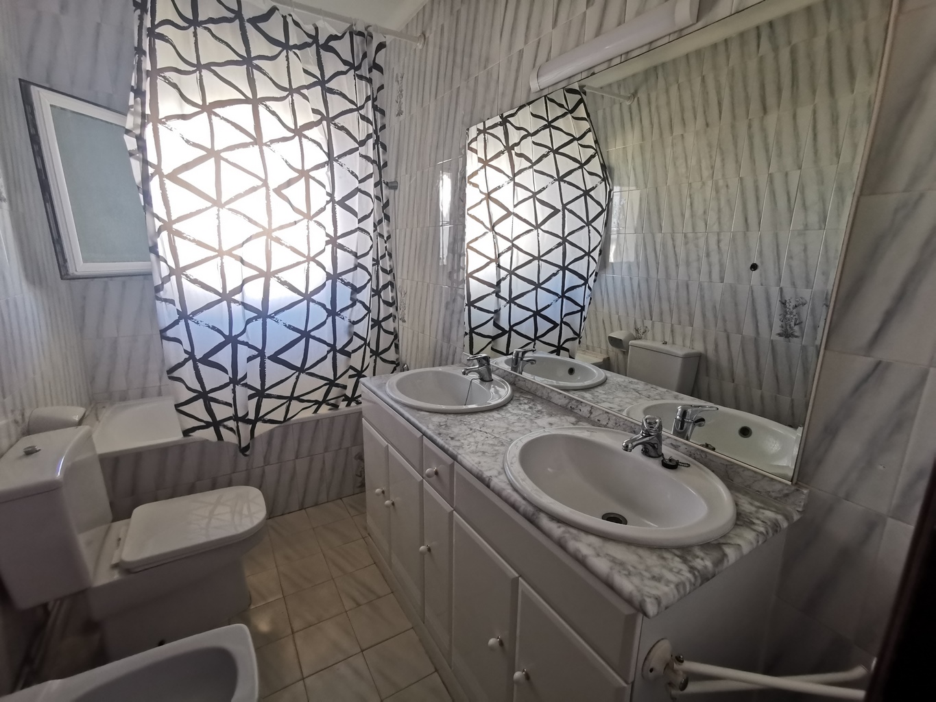 العمليات العسكرية في أوساط المغرب وتأثيرها